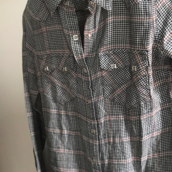 SALE New Free People XS Break my Stride Metallic shirt - Picture 4 of 7